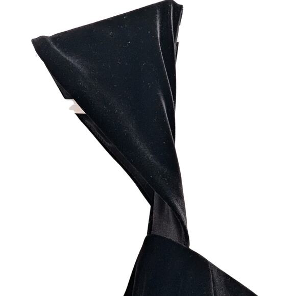 Jenny Yoo Issa Black Velvet Bridesmaid Dress - Size 18 NWT - Picture 3 of 5